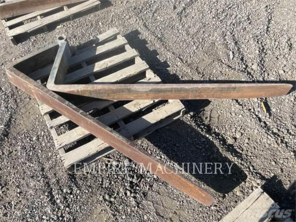 CAT TH TNS72 Çatallar