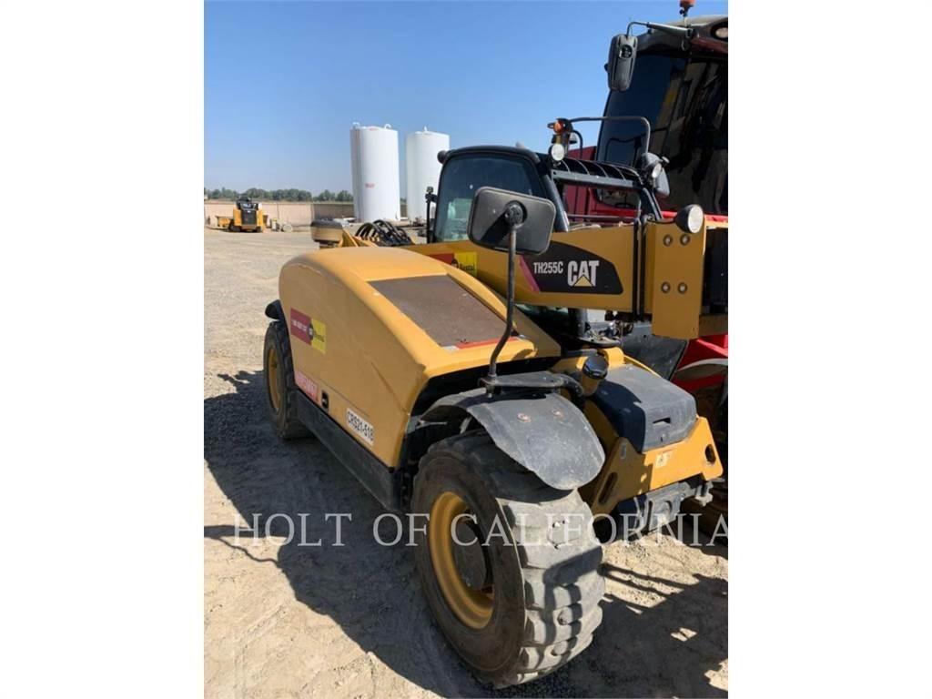 CAT TH255 Teleskopik yükleyiciler
