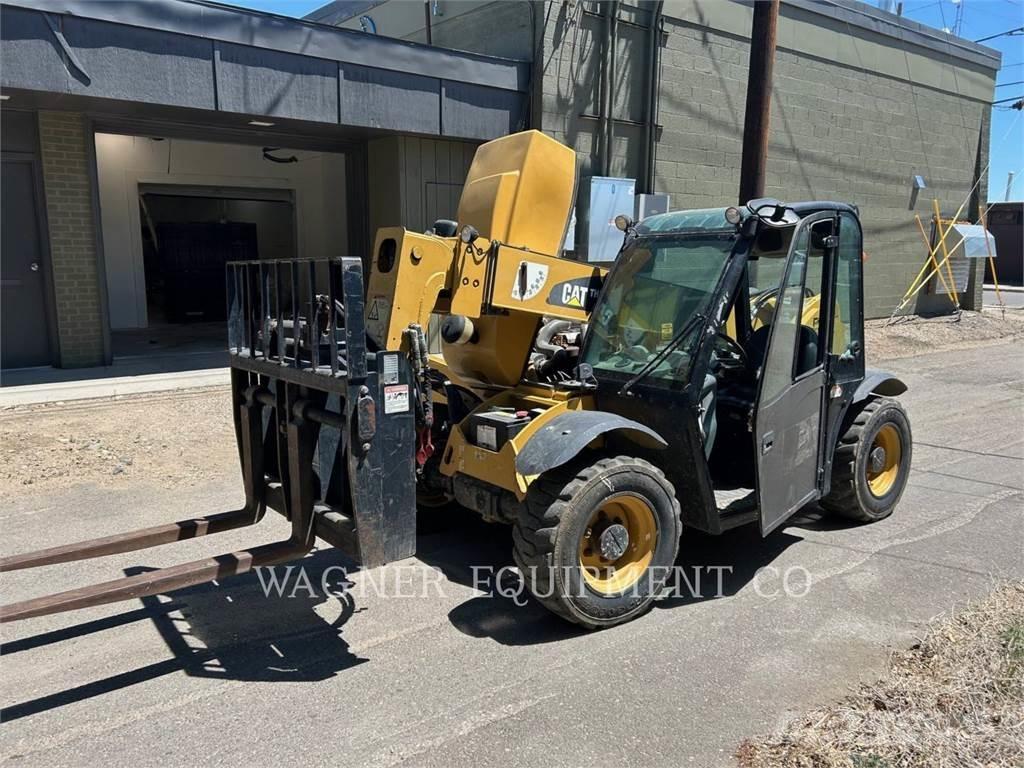 CAT TH255 Teleskopik yükleyiciler
