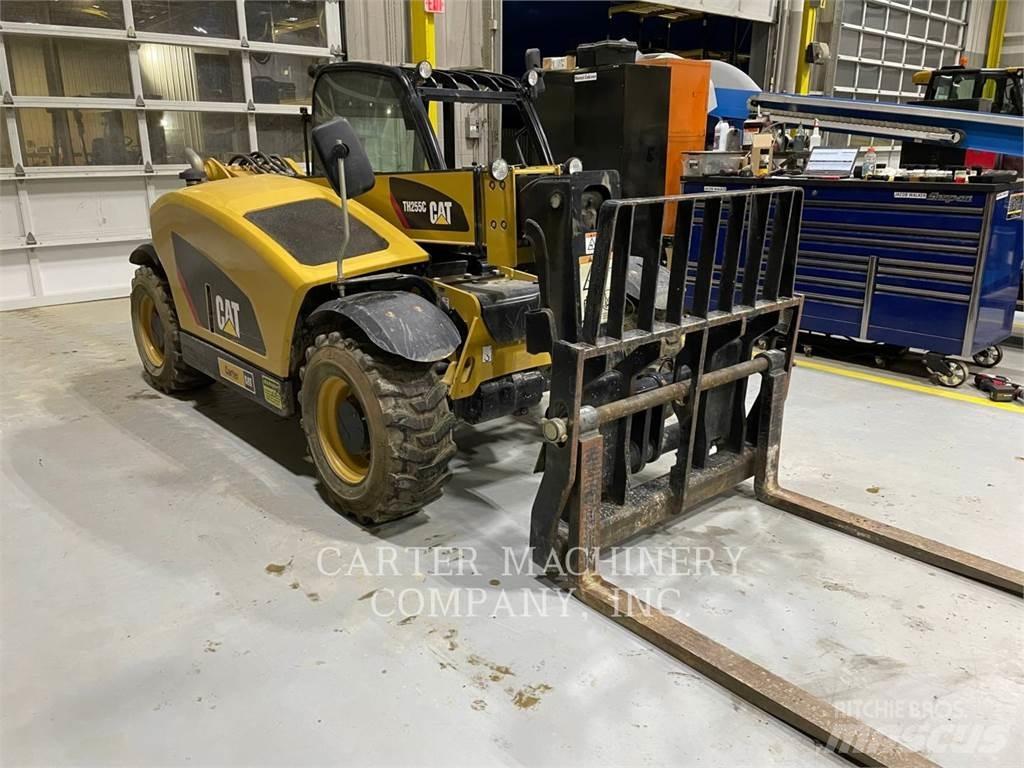 CAT TH255C Teleskopik yükleyiciler