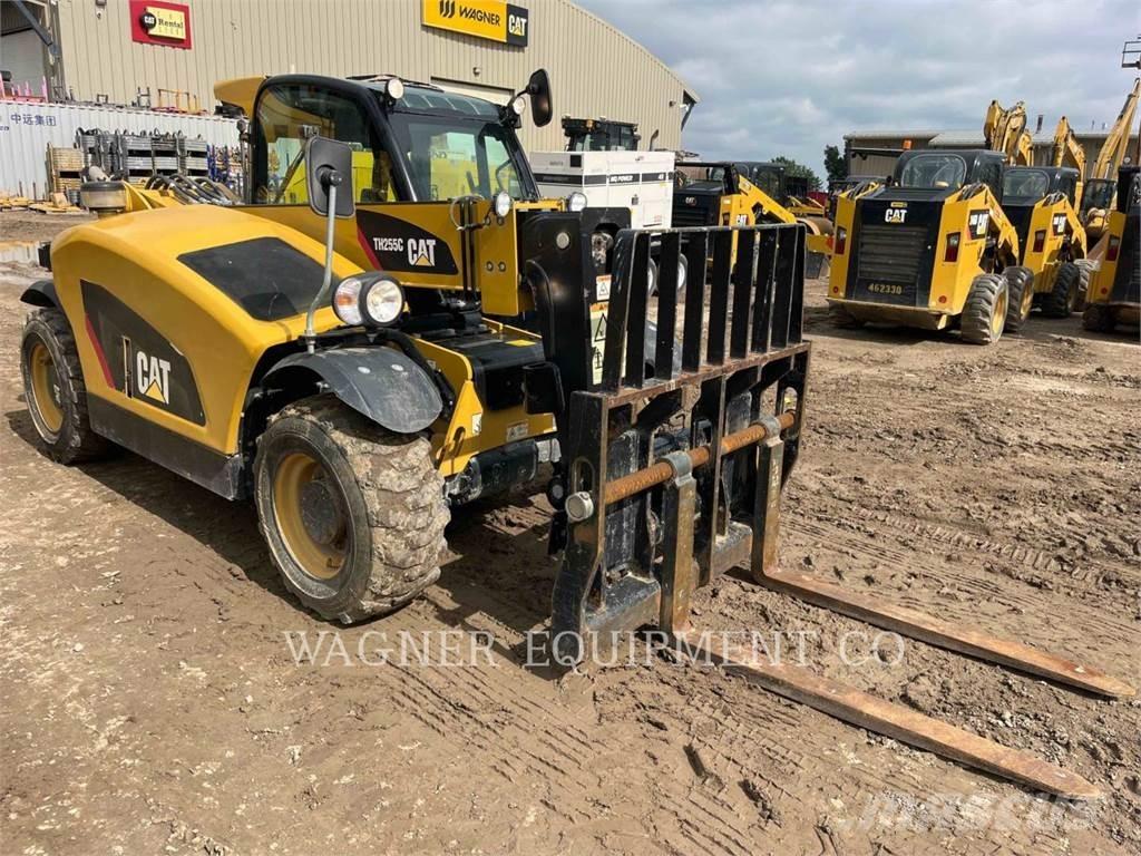 CAT TH255C Teleskopik yükleyiciler