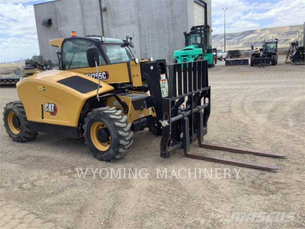 CAT TH255C Teleskopik yükleyiciler