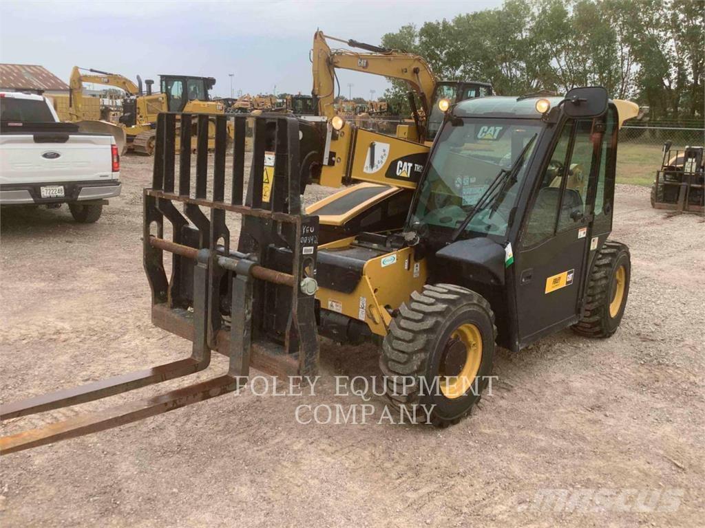 CAT TH255C Teleskopik yükleyiciler