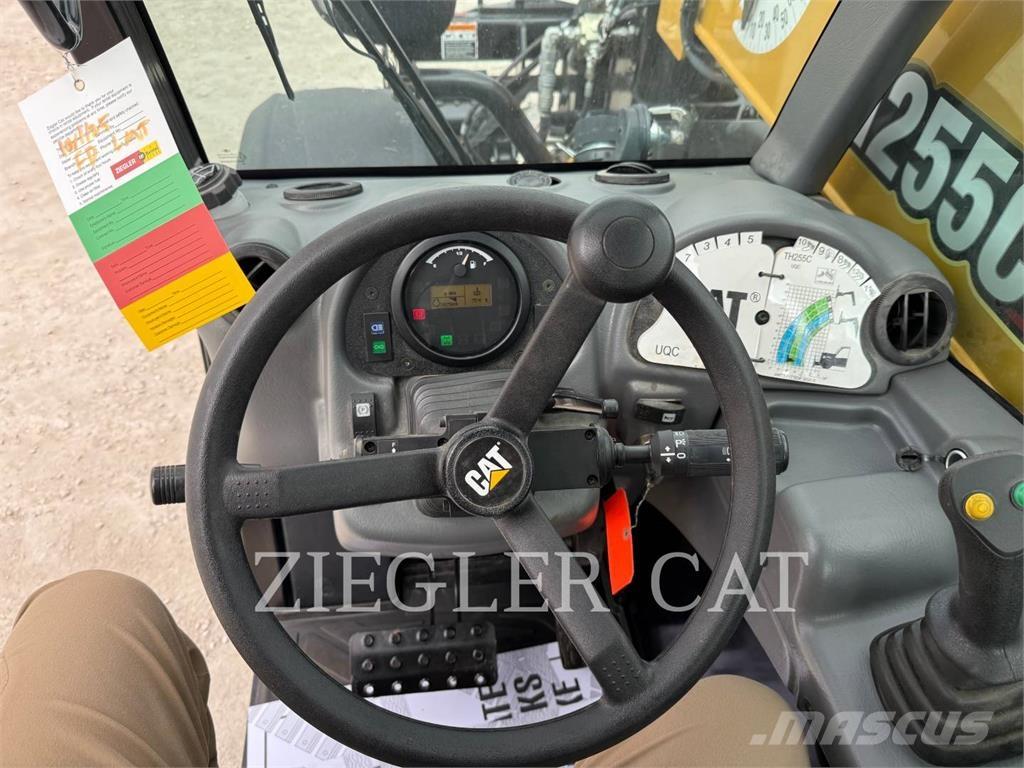 CAT TH255C Teleskopik yükleyiciler