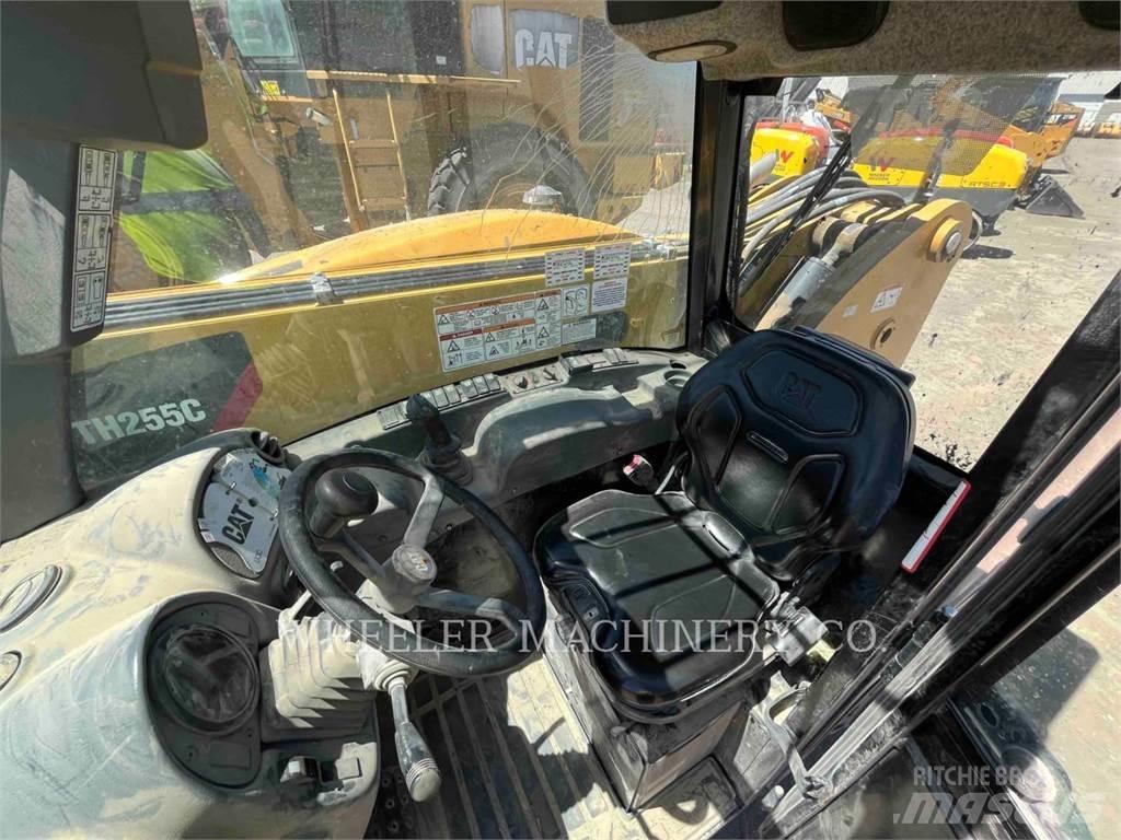 CAT TH255C CB Teleskopik yükleyiciler