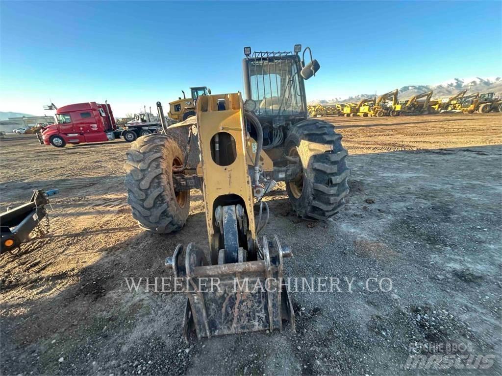 CAT TH330B Teleskopik yükleyiciler
