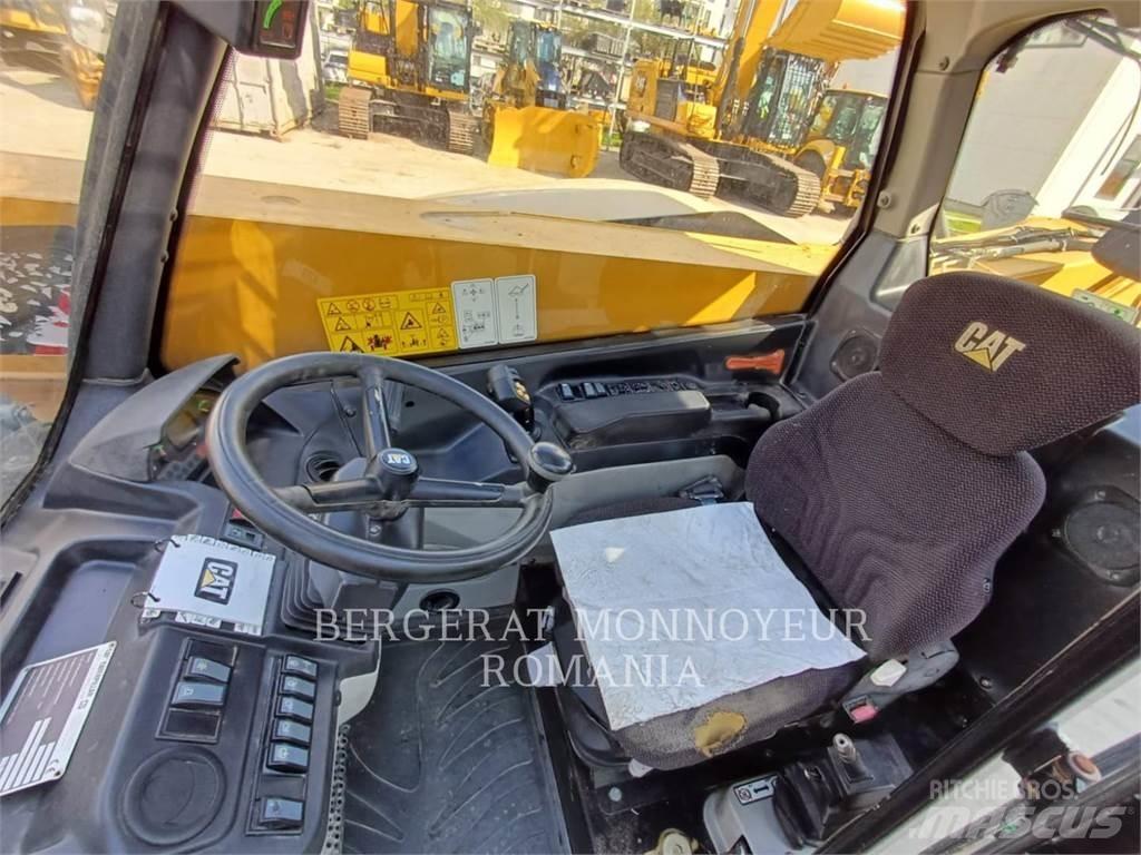 CAT TH407C Teleskopik yükleyiciler