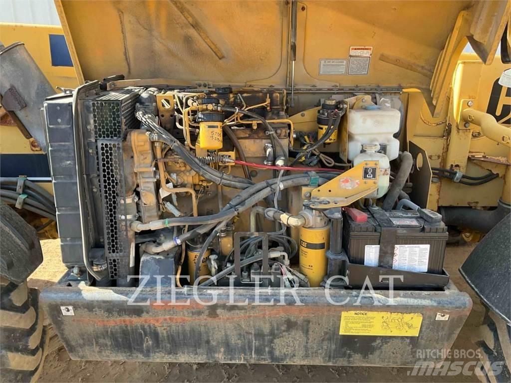 CAT TH63 Teleskopik yükleyiciler