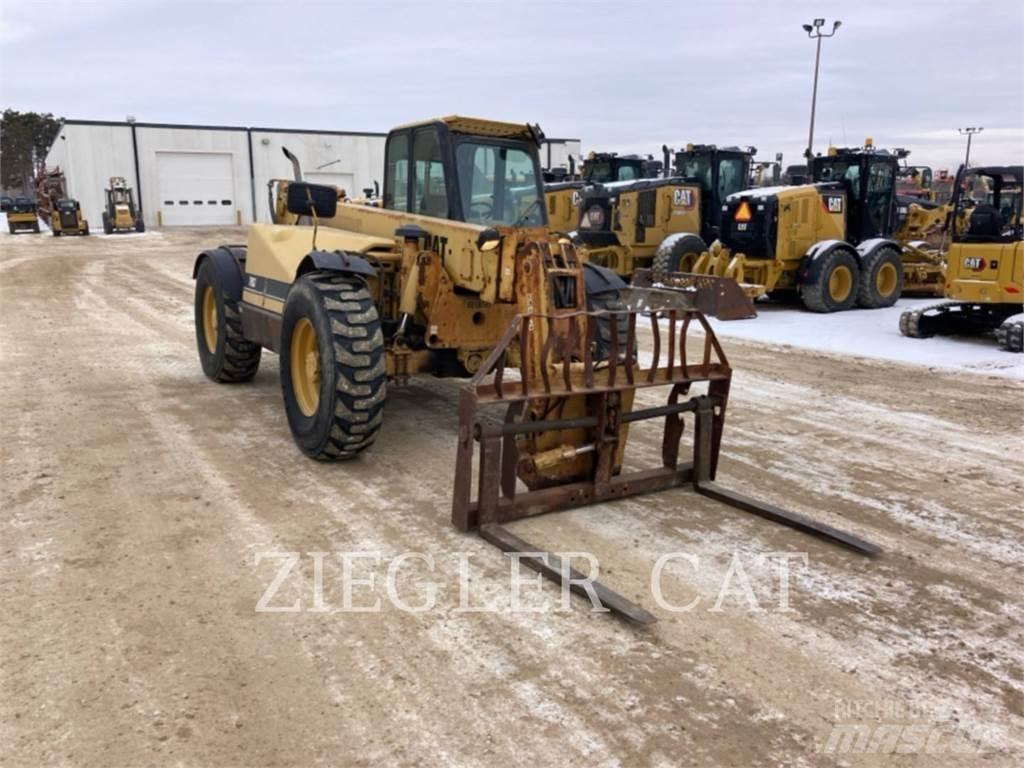 CAT TH83 Teleskopik yükleyiciler