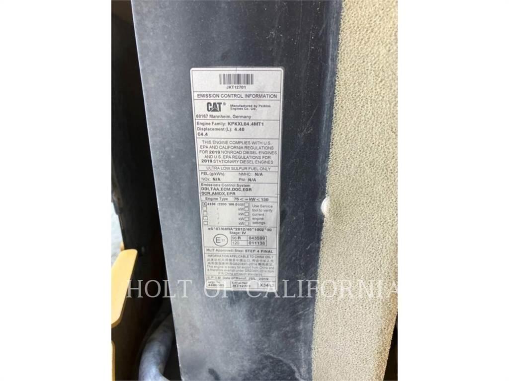 CAT TL1055 Teleskopik yükleyiciler