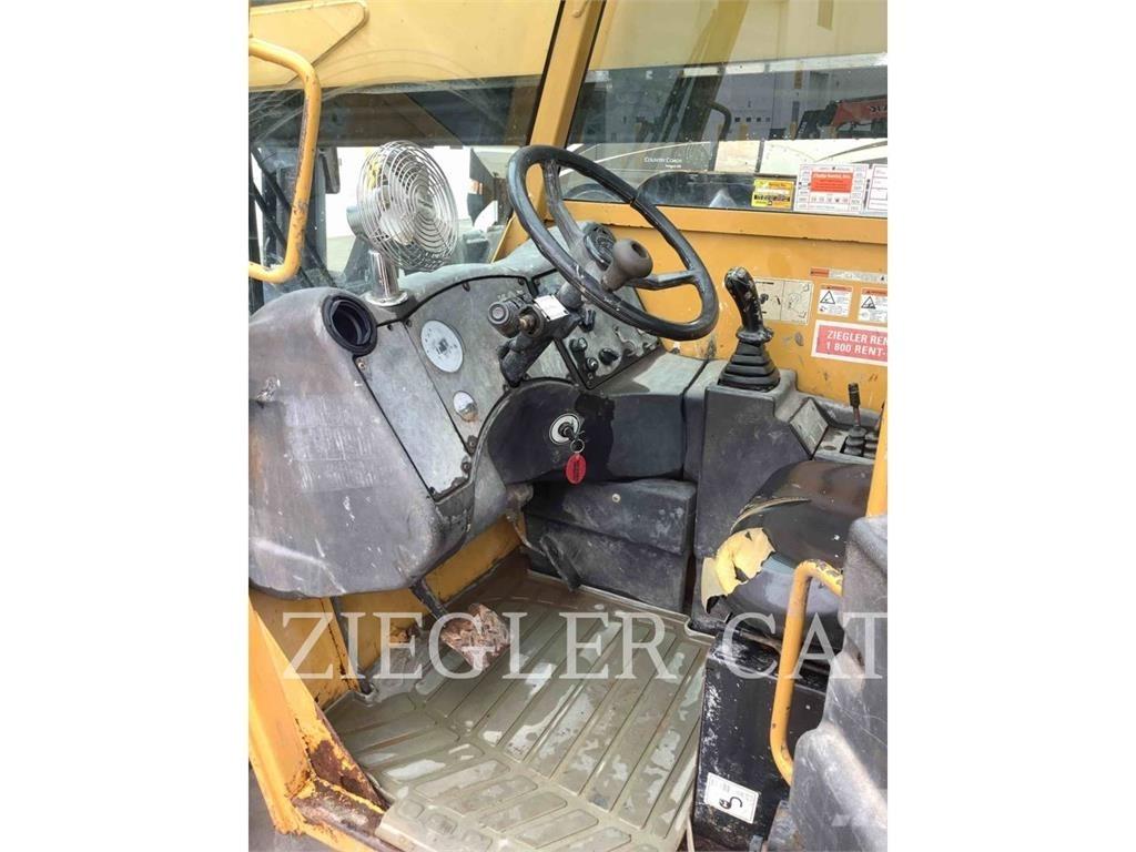 CAT TL1055 Teleskopik yükleyiciler