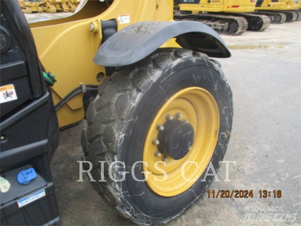 CAT TL1055D Teleskopik yükleyiciler