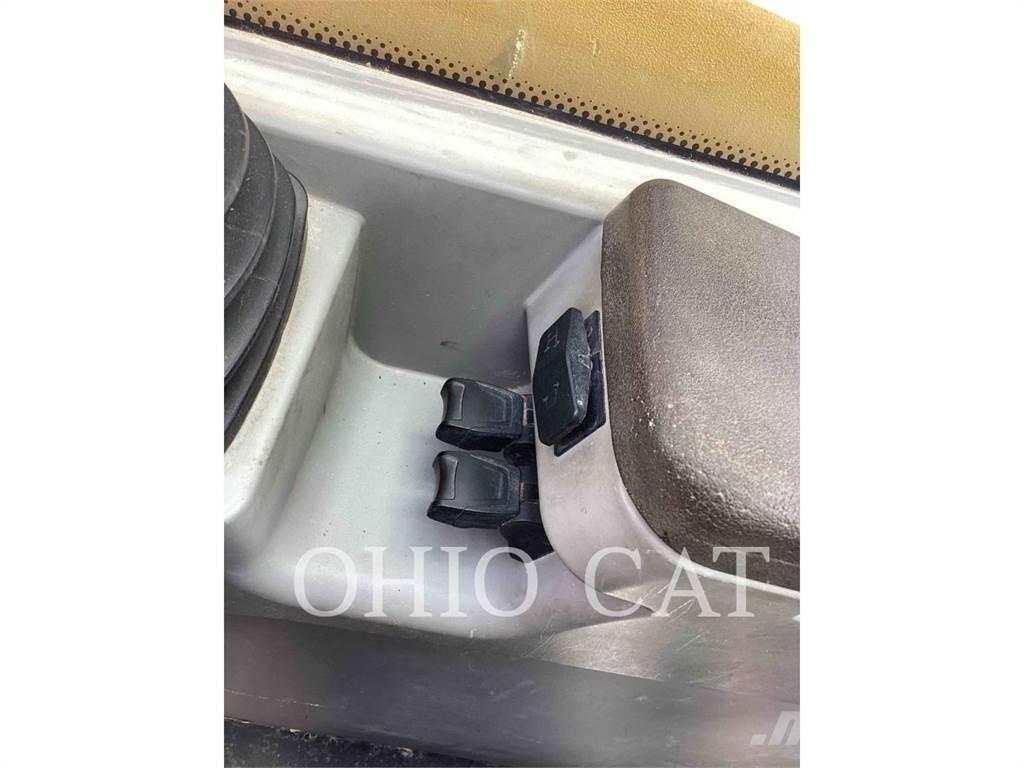 CAT TL1055D Teleskopik yükleyiciler