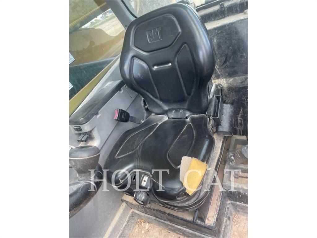 CAT TL1055D Teleskopik yükleyiciler