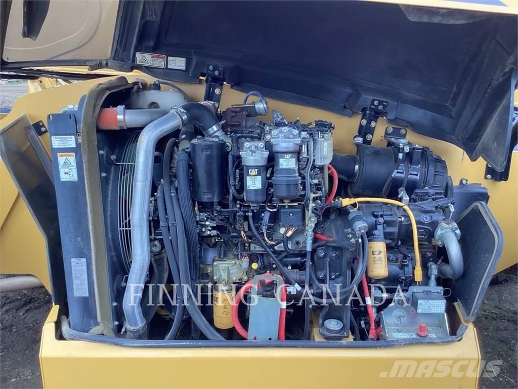 CAT TL1055D Teleskopik yükleyiciler