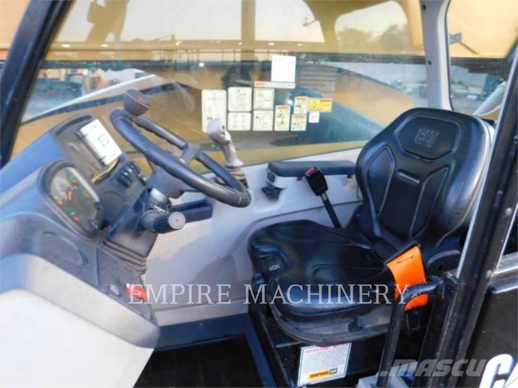 CAT TL1055D Teleskopik yükleyiciler