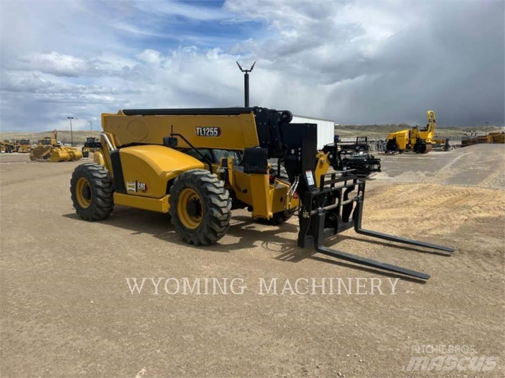 CAT TL1255 Teleskopik yükleyiciler