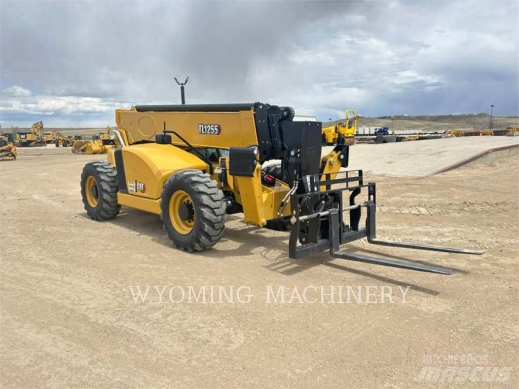 CAT TL1255 Teleskopik yükleyiciler