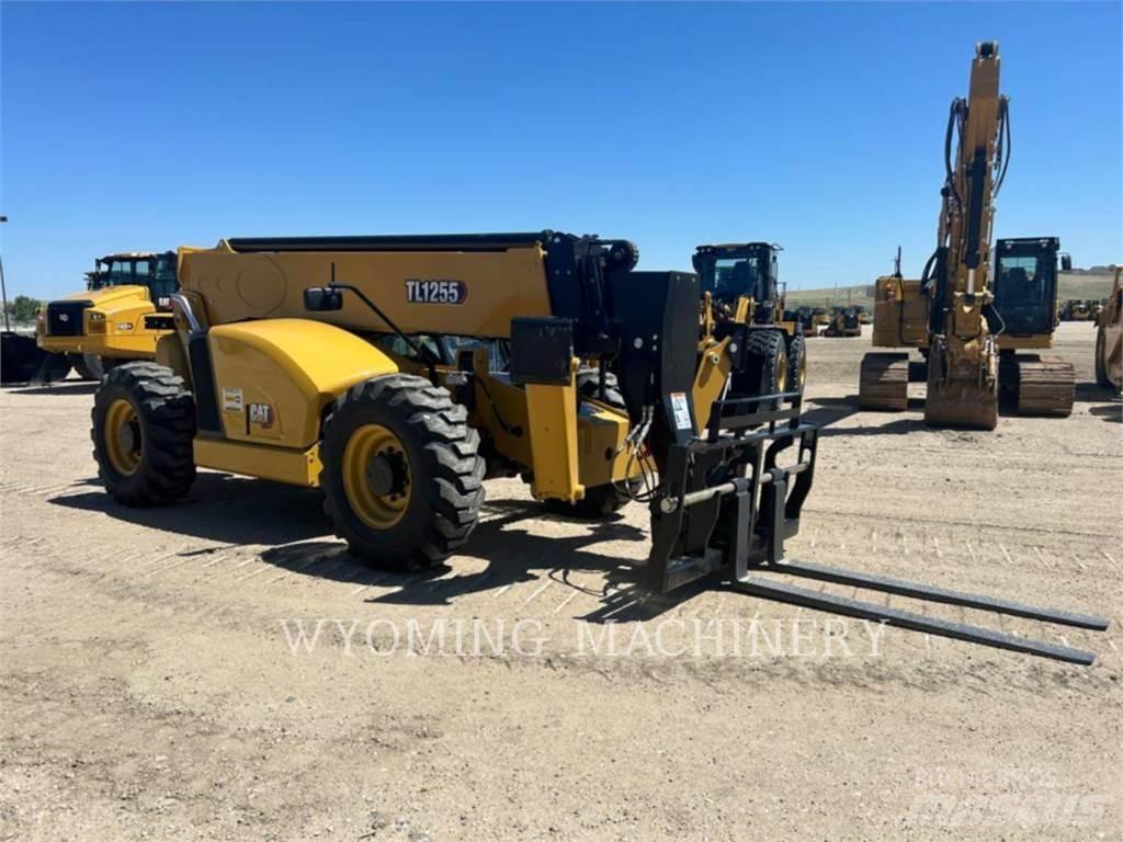 CAT TL1255 Teleskopik yükleyiciler