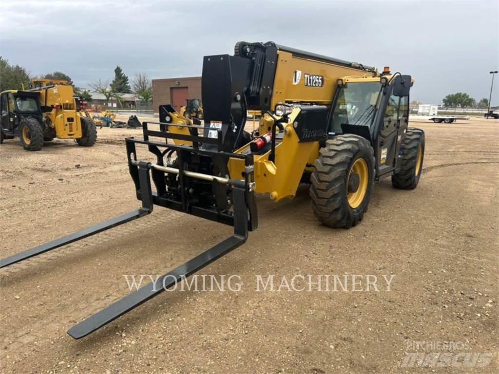 CAT TL1255 Teleskopik yükleyiciler