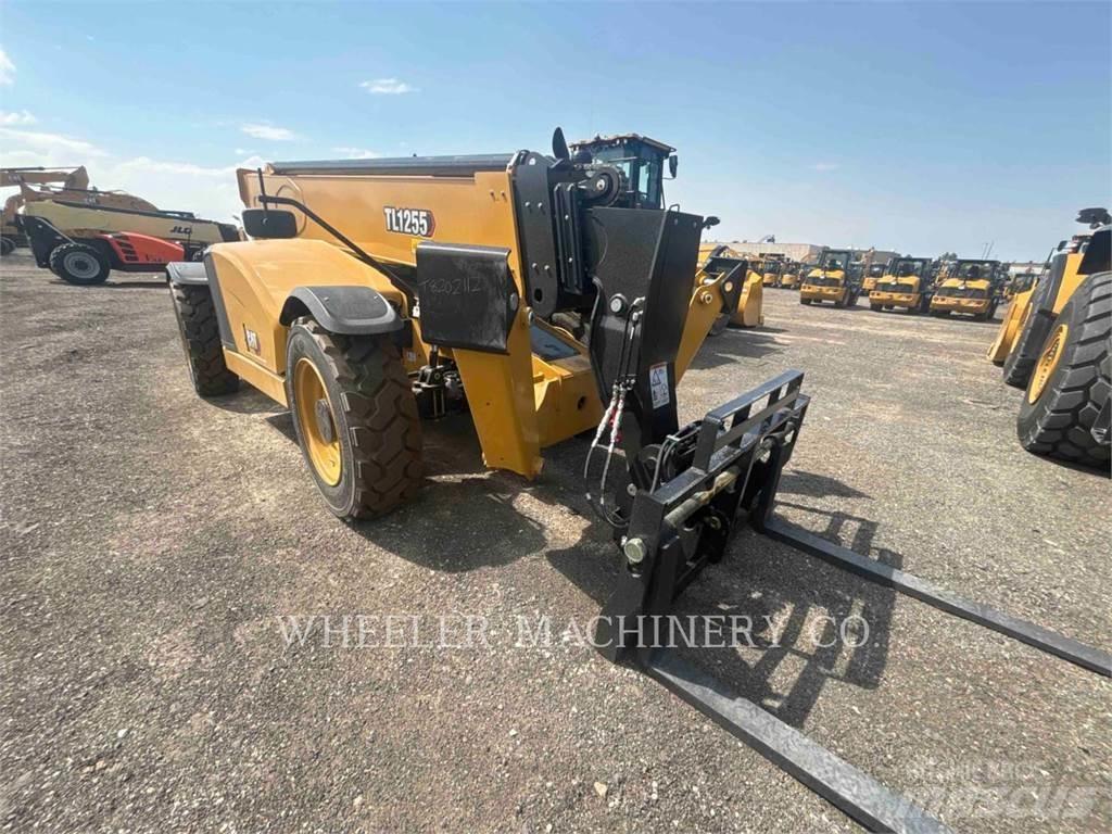 CAT TL1255 Teleskopik yükleyiciler