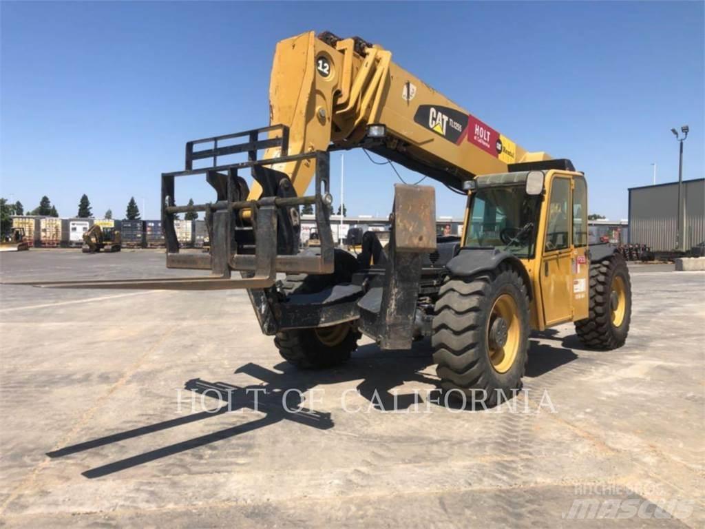 CAT TL1255 Teleskopik yükleyiciler