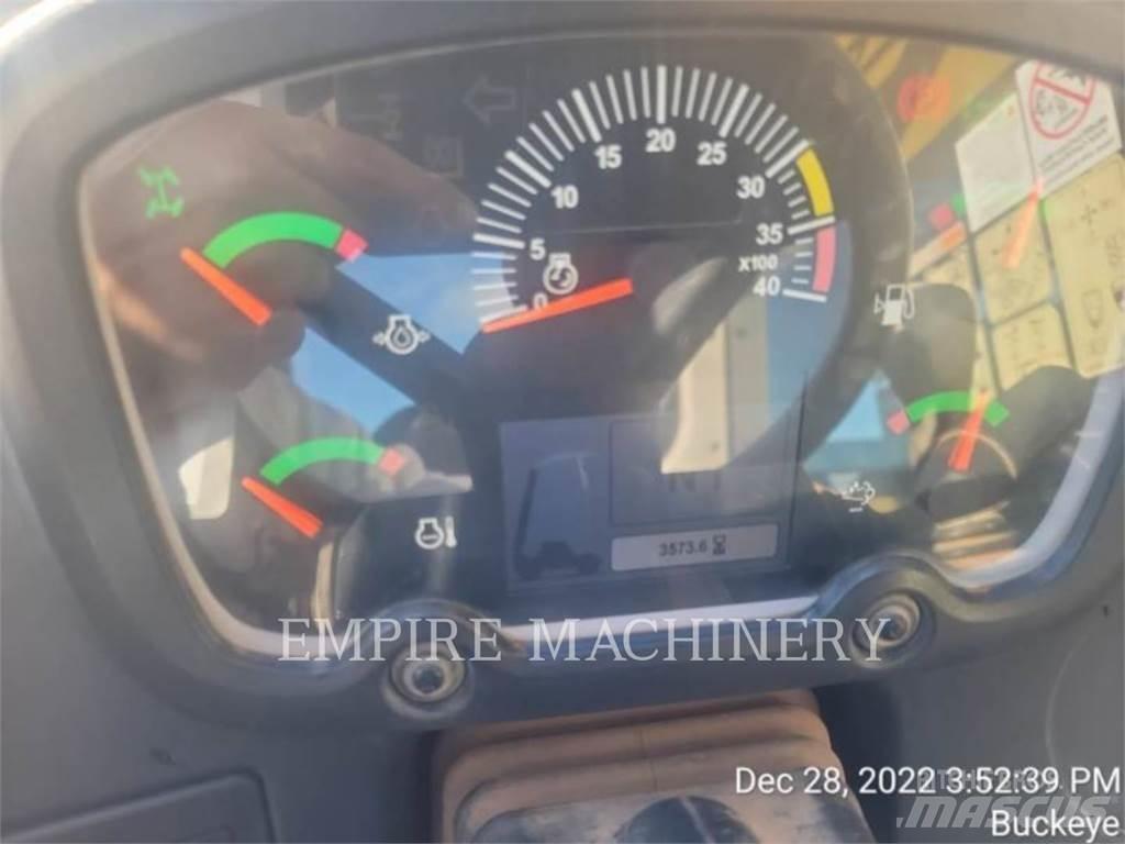 CAT TL1255D Teleskopik yükleyiciler