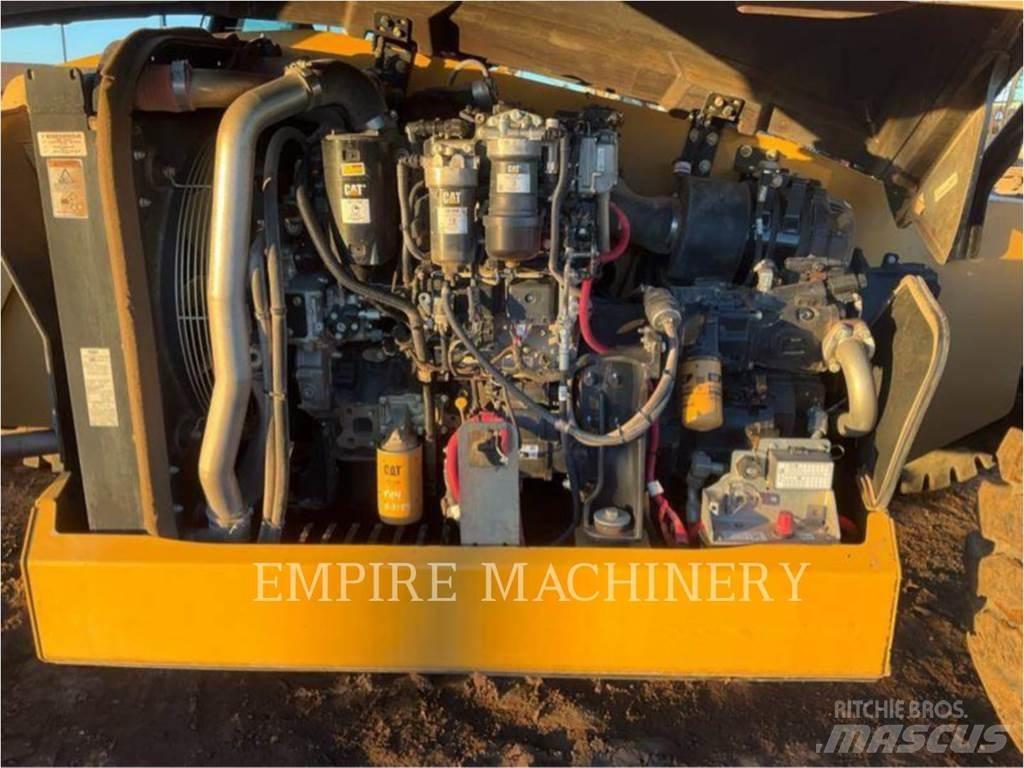 CAT TL1255D Teleskopik yükleyiciler