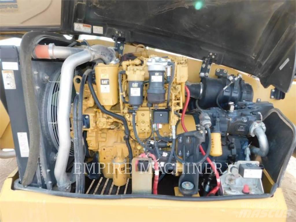 CAT TL1255D Teleskopik yükleyiciler
