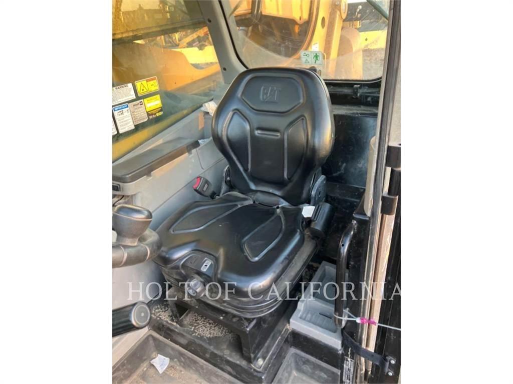 CAT TL1255D Teleskopik yükleyiciler