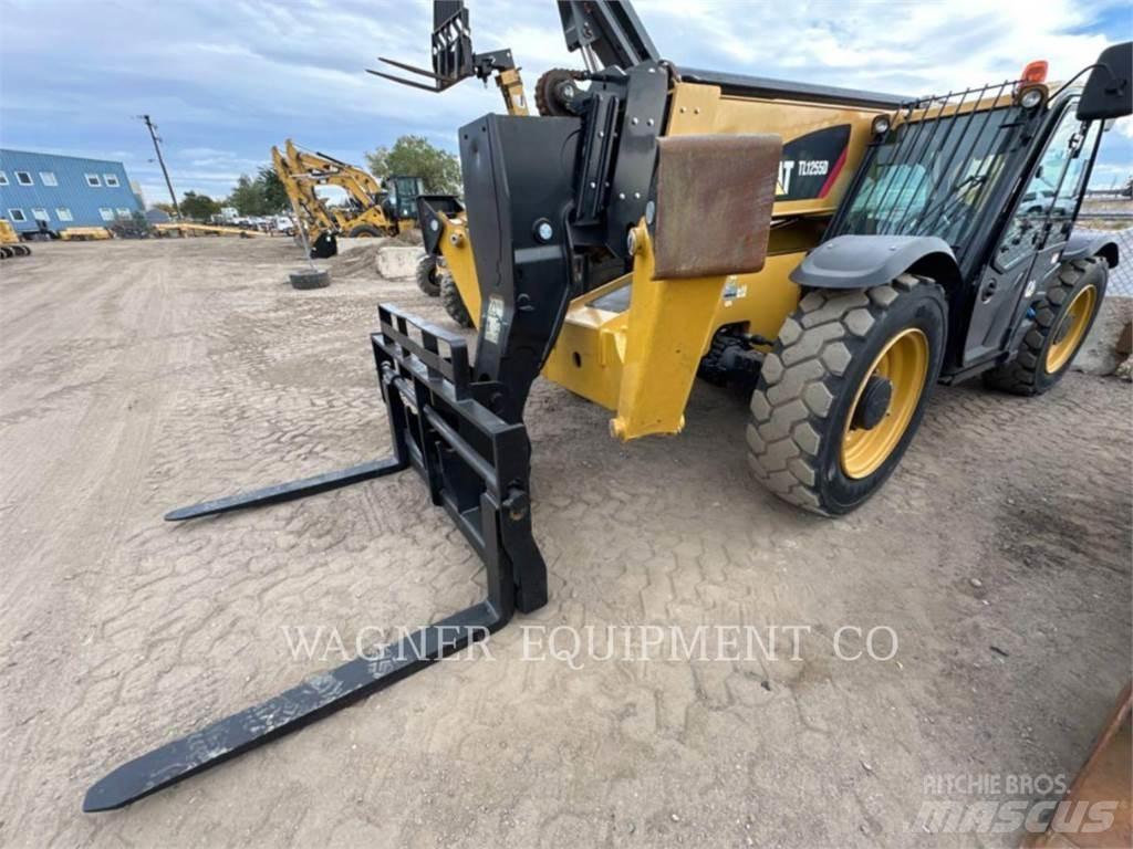 CAT TL1255D Teleskopik yükleyiciler