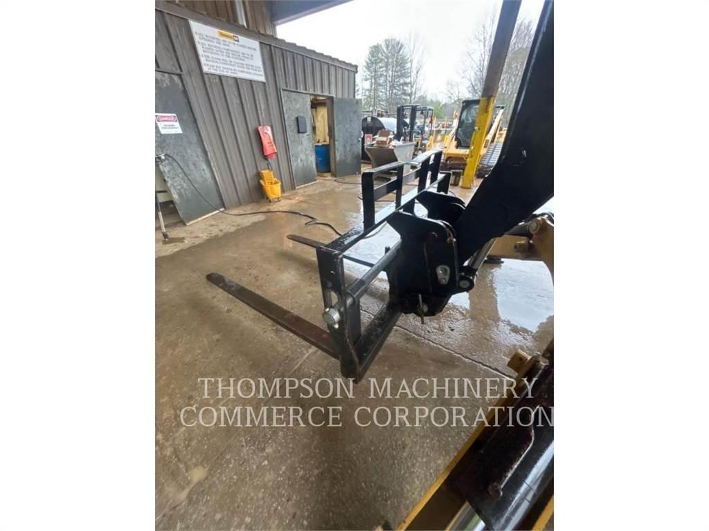 CAT TL1255D Teleskopik yükleyiciler