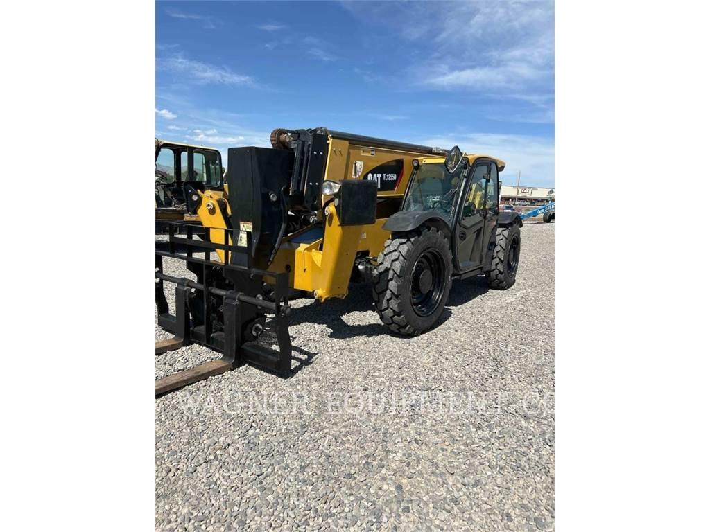 CAT TL1255D Teleskopik yükleyiciler
