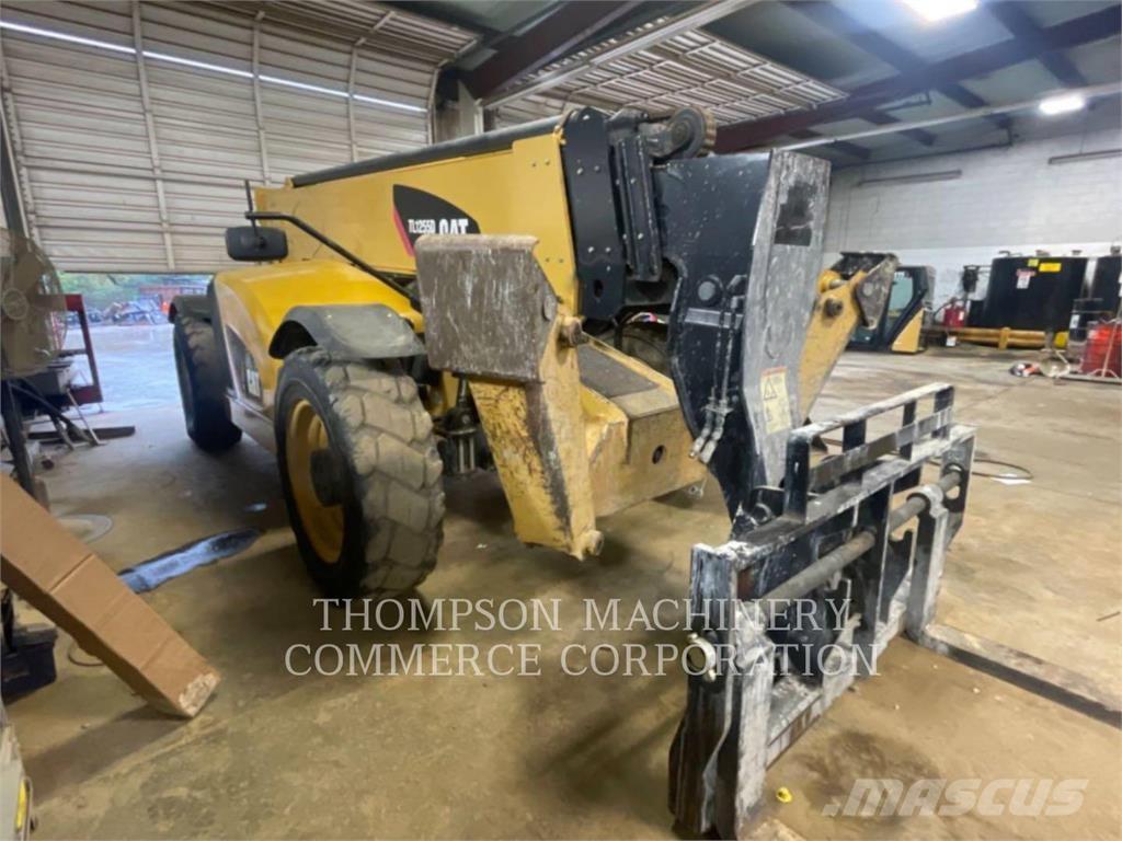 CAT TL1255D Teleskopik yükleyiciler