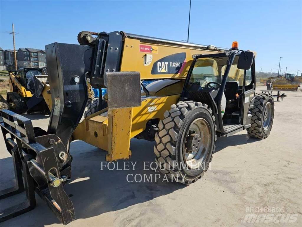 CAT TL1255DO Teleskopik yükleyiciler