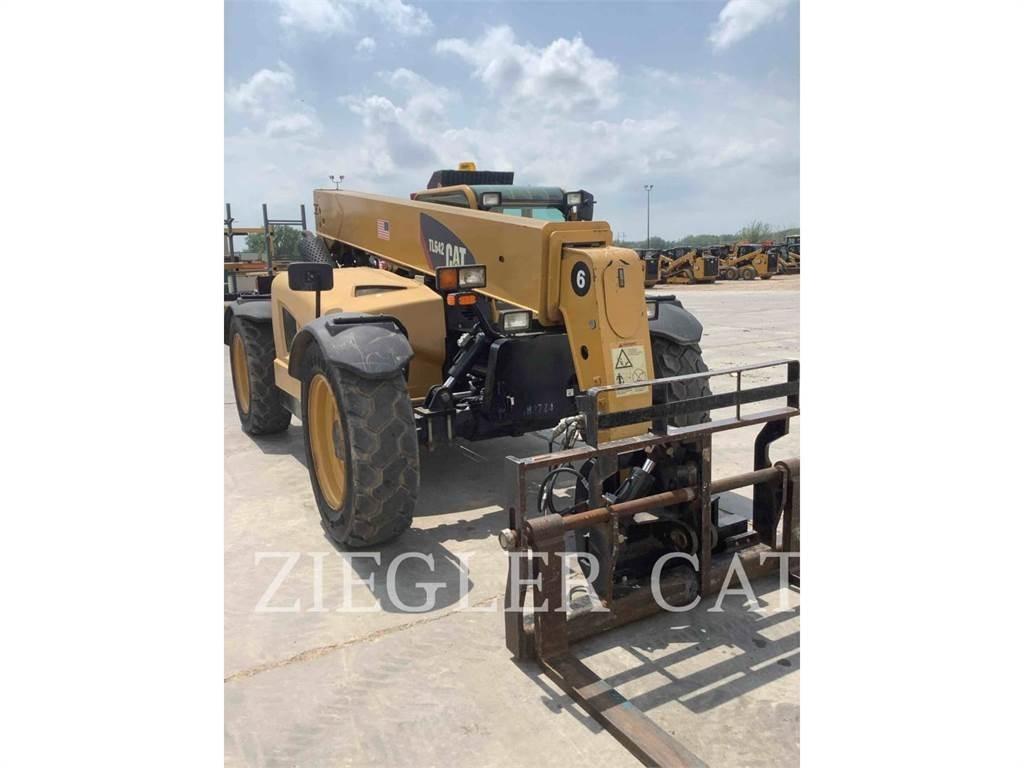 CAT TL642 Teleskopik yükleyiciler