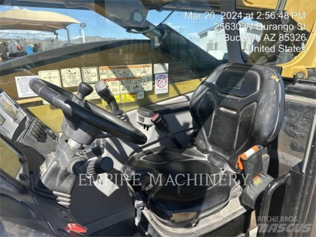 CAT TL642D Teleskopik yükleyiciler