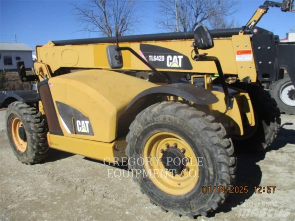CAT TL642D Teleskopik yükleyiciler