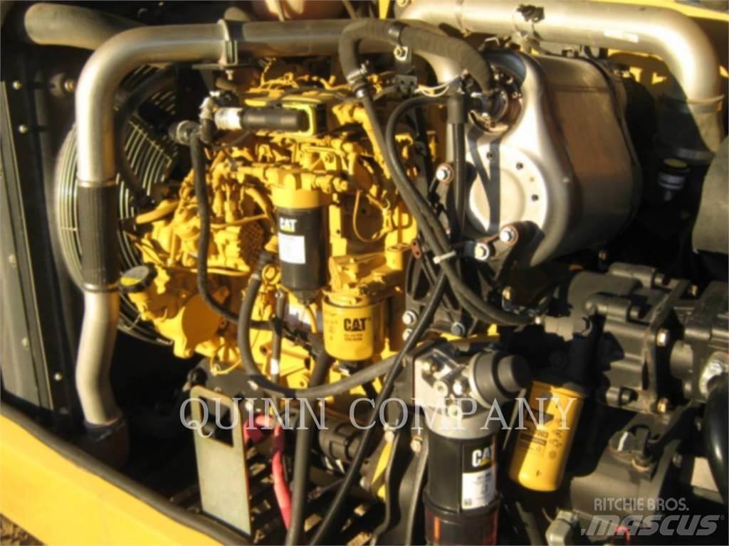CAT TL642D Teleskopik yükleyiciler