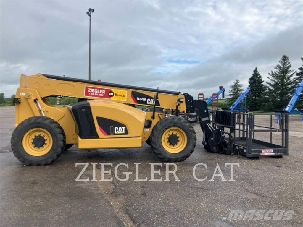 CAT TL642D Teleskopik yükleyiciler