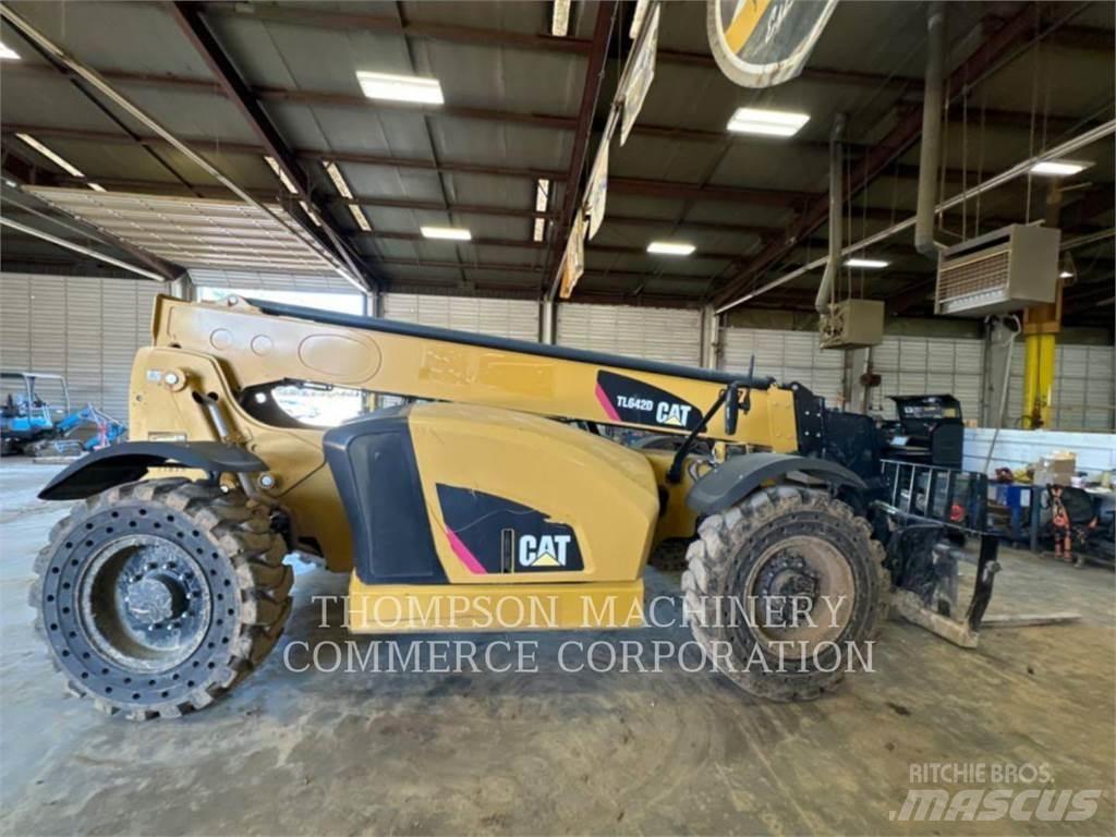 CAT TL642D Teleskopik yükleyiciler