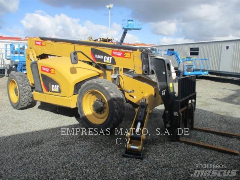 CAT TL642D Teleskopik yükleyiciler