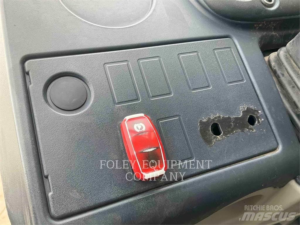 CAT TL642DO Teleskopik yükleyiciler