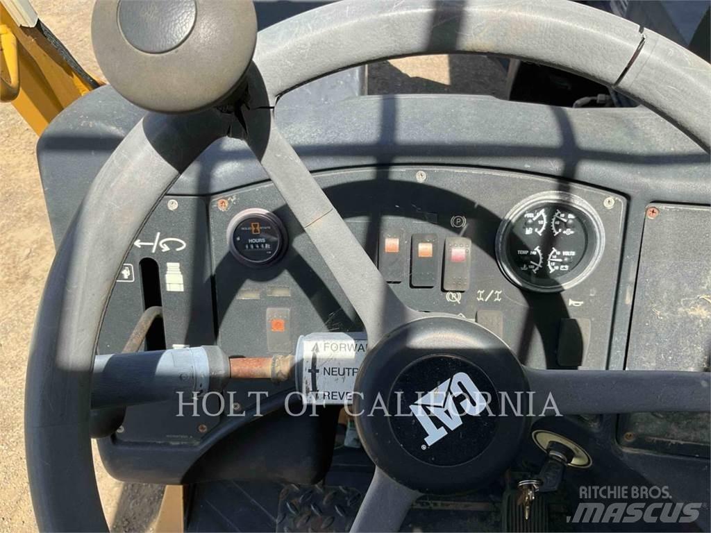 CAT TL943 Teleskopik yükleyiciler