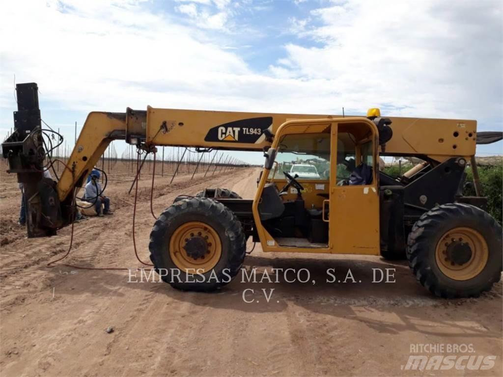 CAT TL943 Teleskopik yükleyiciler