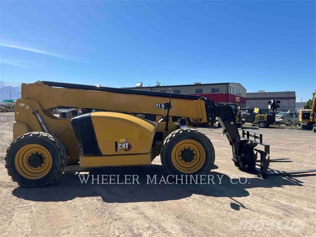 CAT TL943 CB Teleskopik yükleyiciler