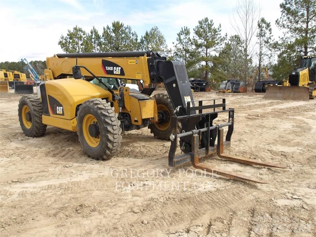 CAT TL943D Teleskopik yükleyiciler