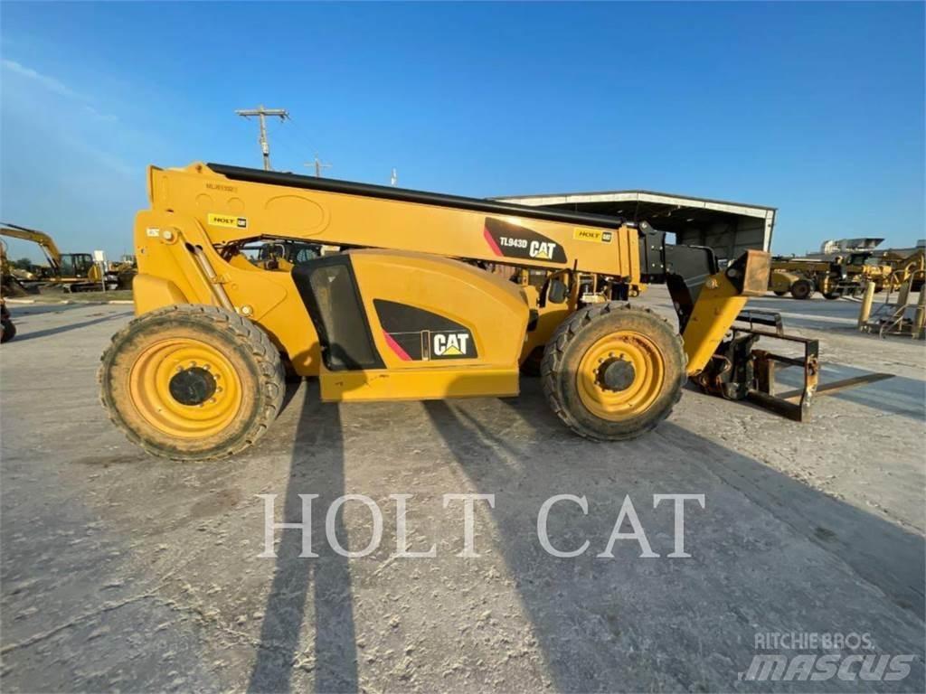 CAT TL943D Teleskopik yükleyiciler