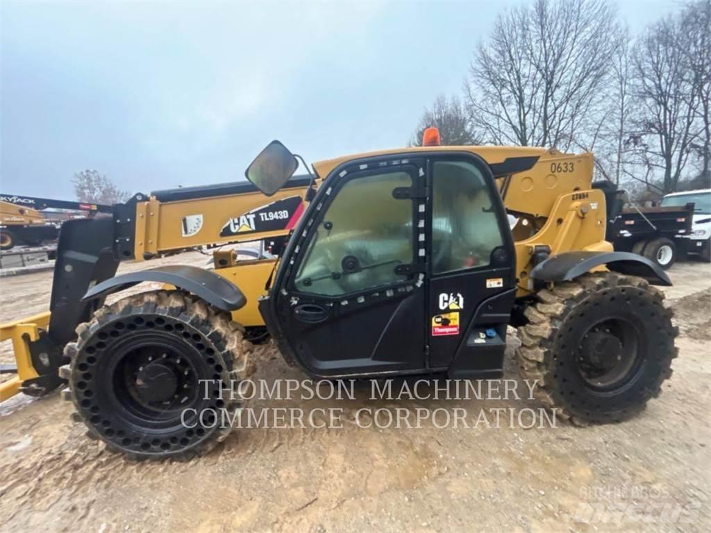 CAT TL943D Teleskopik yükleyiciler