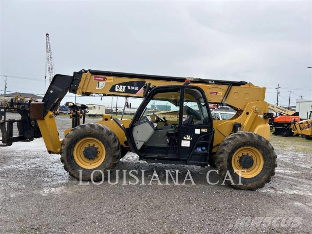 CAT TL943D Teleskopik yükleyiciler